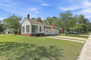 708 S 3rd Street, Smithfield, NC 27577