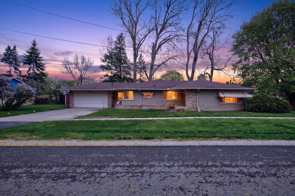 636 Rustic Drive, Saginaw, MI 48604