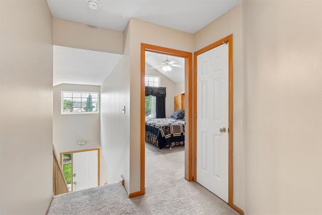 5480 Longview Court 1, Johnston, IA 50131