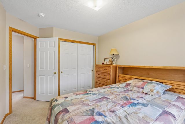 5480 Longview Court 1, Johnston, IA 50131