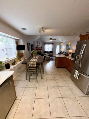 4325 Spoonbill Dr Drive, Seabrook, TX 77586