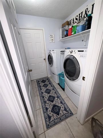 4325 Spoonbill Dr Drive, Seabrook, TX 77586