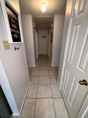 4325 Spoonbill Dr Drive, Seabrook, TX 77586