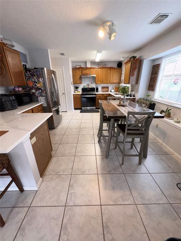 4325 Spoonbill Dr Drive, Seabrook, TX 77586