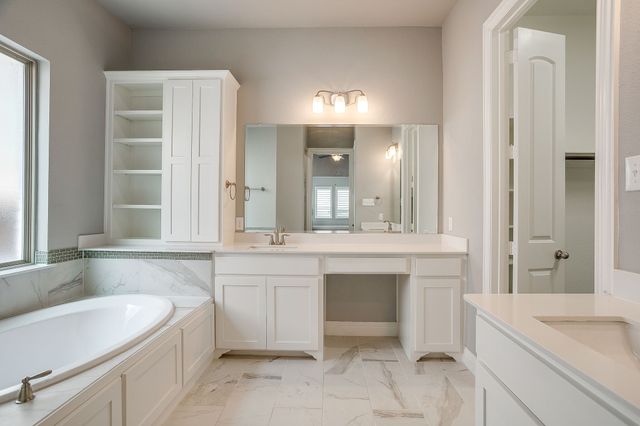 4407 Garnet Jade Drive, Arlington, TX 76005