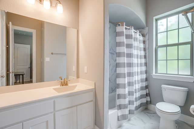 4407 Garnet Jade Drive, Arlington, TX 76005