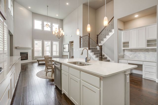 4407 Garnet Jade Drive, Arlington, TX 76005