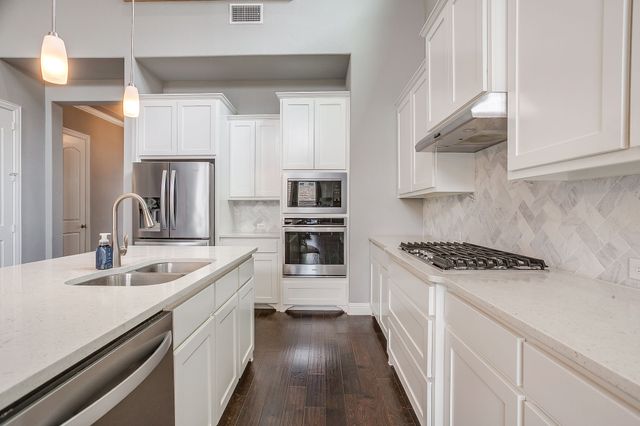 4407 Garnet Jade Drive, Arlington, TX 76005