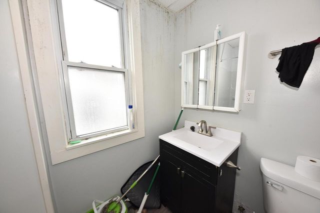 1624 W Washington STREET, Milwaukee, WI 53204