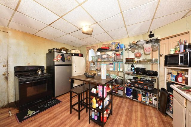 1624 W Washington STREET, Milwaukee, WI 53204