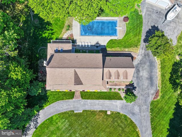 6921 BOND STREET, Saint Leonard, MD 20685