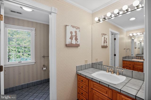6921 BOND STREET, Saint Leonard, MD 20685