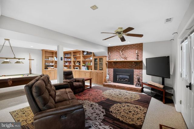 6921 BOND STREET, Saint Leonard, MD 20685