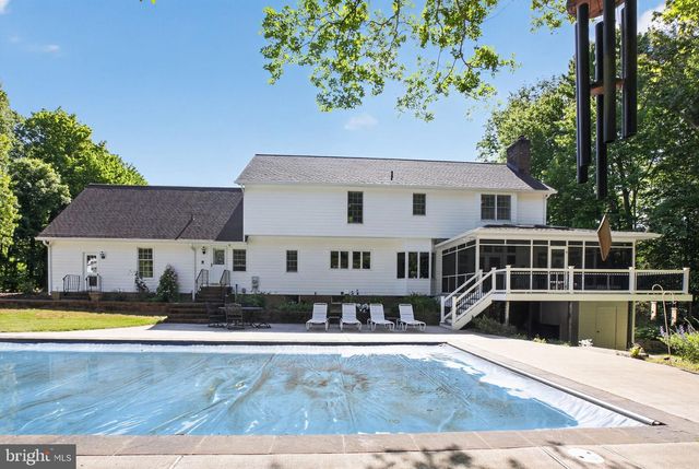 6921 BOND STREET, Saint Leonard, MD 20685
