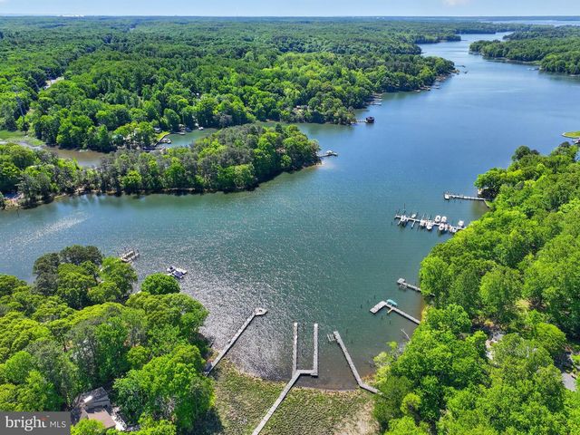 6921 BOND STREET, Saint Leonard, MD 20685