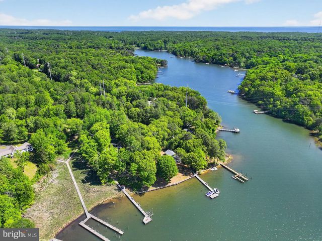 6921 BOND STREET, Saint Leonard, MD 20685