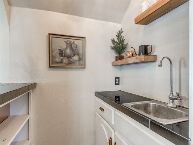 6317 Overcourt Manor, Oklahoma City, OK 73132