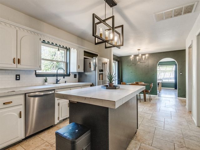 6317 Overcourt Manor, Oklahoma City, OK 73132