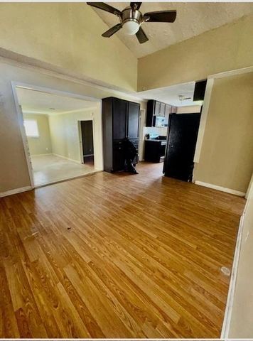 10 Tomahawk Street, Huntsville, TX 77320