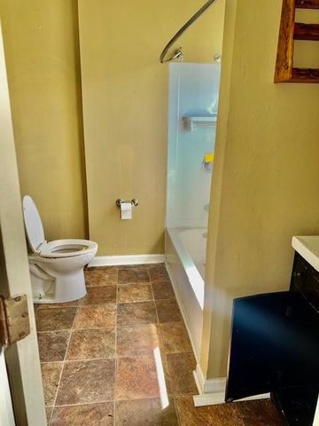 10 Tomahawk Street, Huntsville, TX 77320