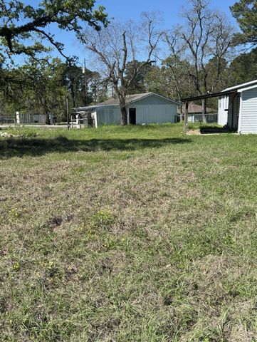 10 Tomahawk Street, Huntsville, TX 77320