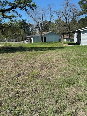 10 Tomahawk Street, Huntsville, TX 77320