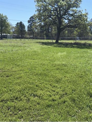 10 Tomahawk Street, Huntsville, TX 77320