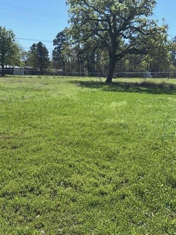 10 Tomahawk Street, Huntsville, TX 77320