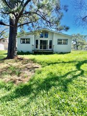 10 Tomahawk Street, Huntsville, TX 77320