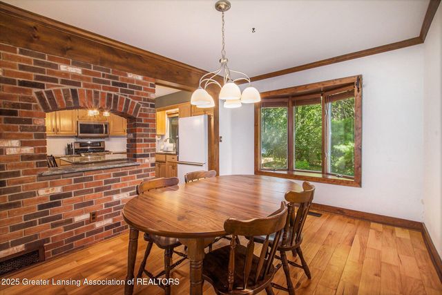 4562 Seneca Drive, Okemos, MI 48864