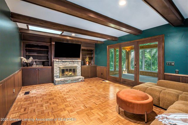 4562 Seneca Drive, Okemos, MI 48864