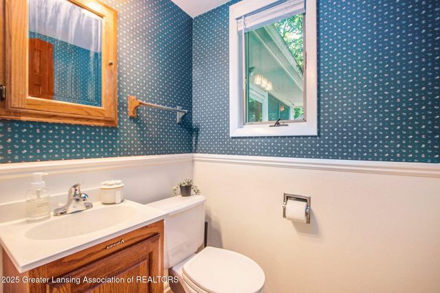 4562 Seneca Drive, Okemos, MI 48864