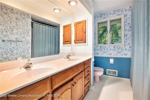 4562 Seneca Drive, Okemos, MI 48864