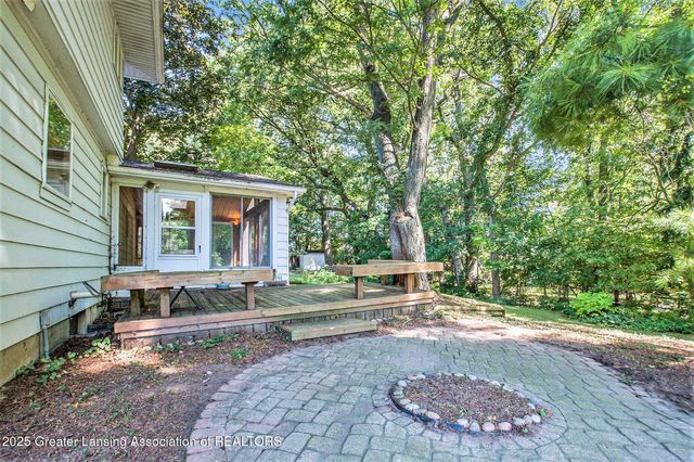 4562 Seneca Drive, Okemos, MI 48864