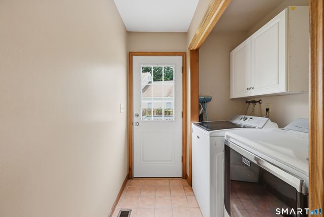 1 Stony Farm Lane, Brookfield, CT 06804