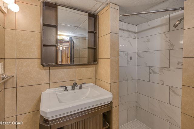 3317 Finley Avenue, Joplin, MO 64804