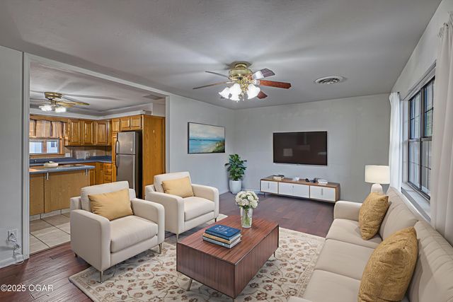 3317 Finley Avenue, Joplin, MO 64804