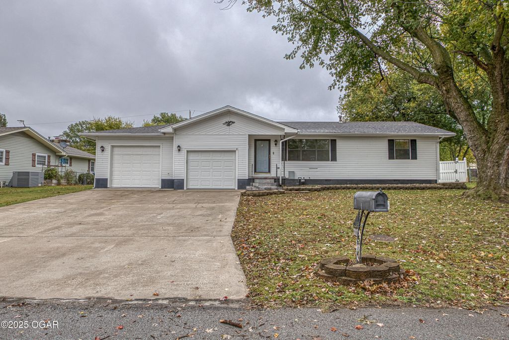 3317 Finley Avenue, Joplin, MO 64804