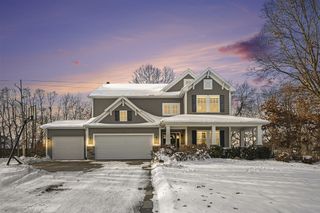 7656 Canyon Drive, Kalamazoo, MI 49009