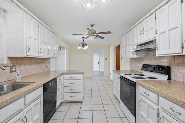 3205 Mimosa Drive, Sherman, TX 75092