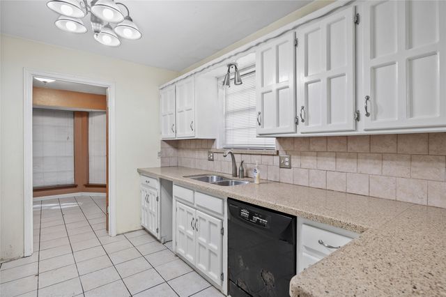 3205 Mimosa Drive, Sherman, TX 75092