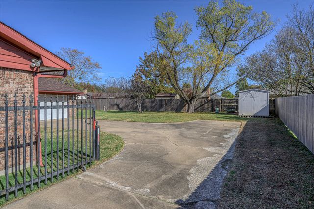 3205 Mimosa Drive, Sherman, TX 75092