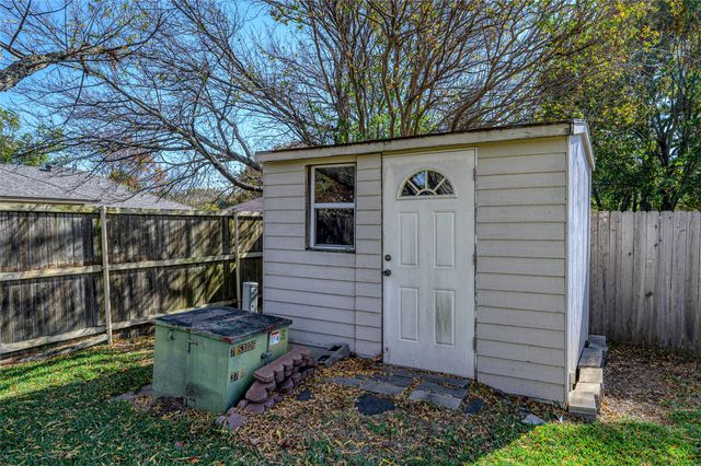 3205 Mimosa Drive, Sherman, TX 75092