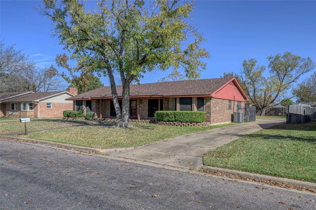 3205 Mimosa Drive, Sherman, TX 75092