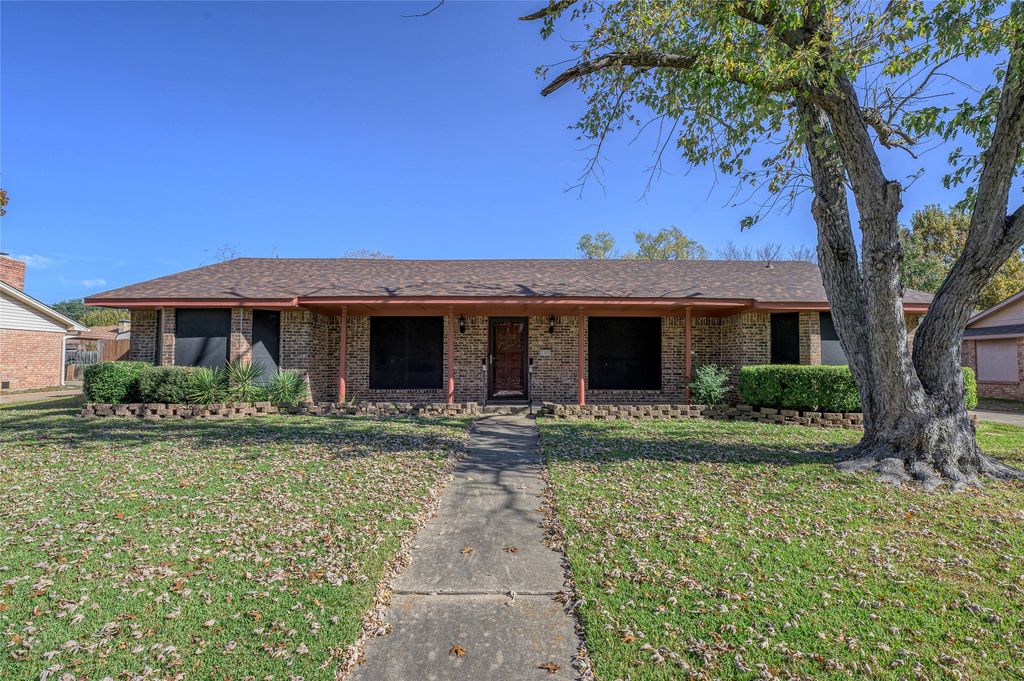 3205 Mimosa Drive, Sherman, TX 75092