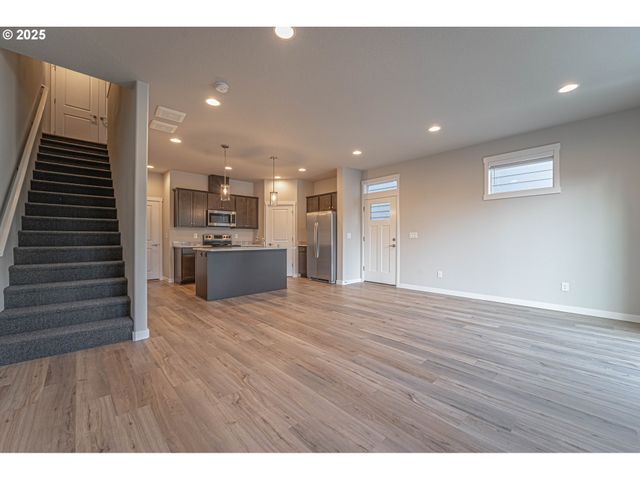 4924 Ne 2ND Ct, Vancouver, WA 98663