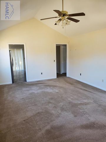 1402 Desert Storm Drive, Hinesville, GA 31313