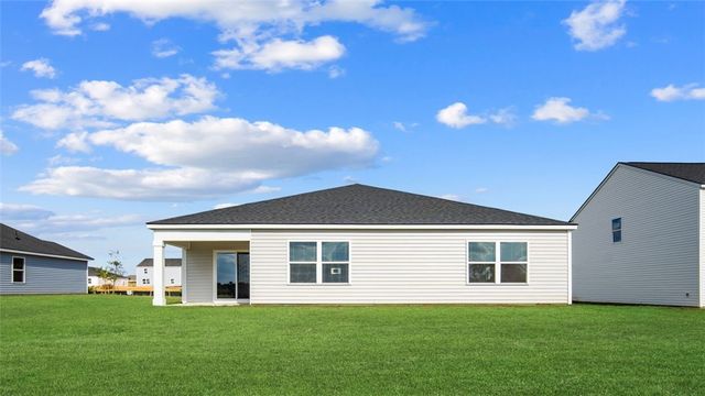 1057 Lakes Blvd, Brunswick, GA 31525