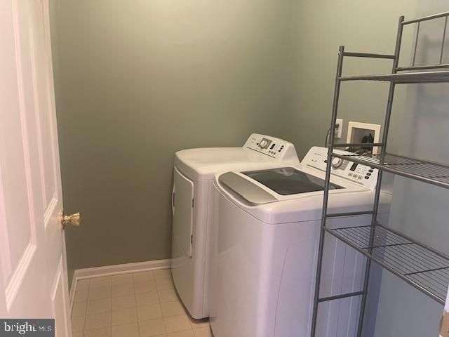 9 SHELLEY CIR, East Windsor, NJ 08520