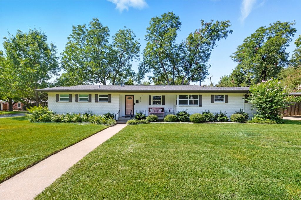 4632 Norwich Drive, Fort Worth, TX 76109